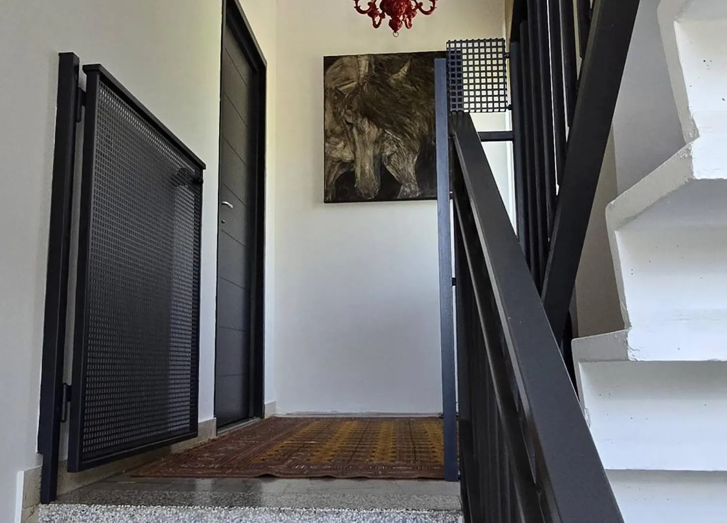Art Garage Varese Biandronno 0*,  Włochy